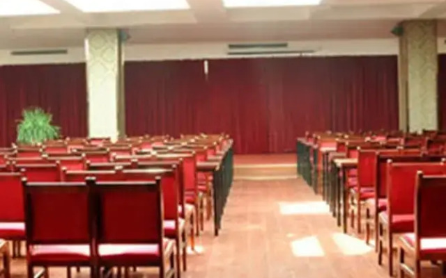 Qin Huang Hotel