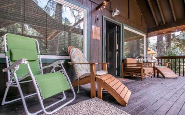 Serendipity Getaway in Shugart Flats