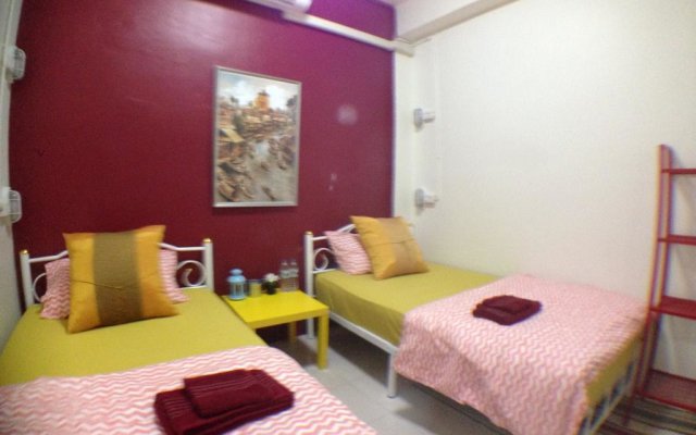 Bangkok Station Hostel