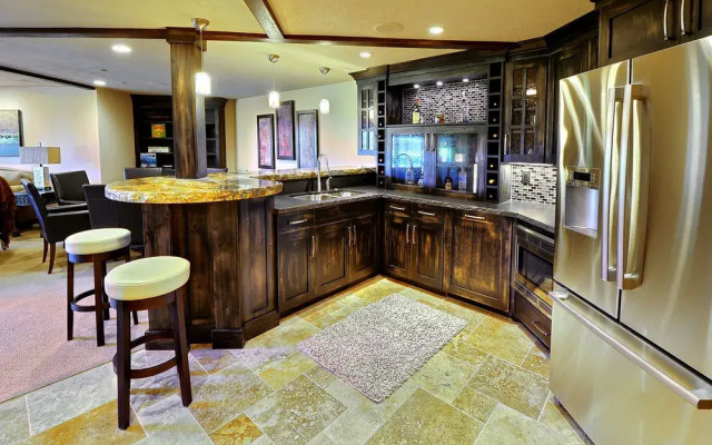 Abode Atop Park City