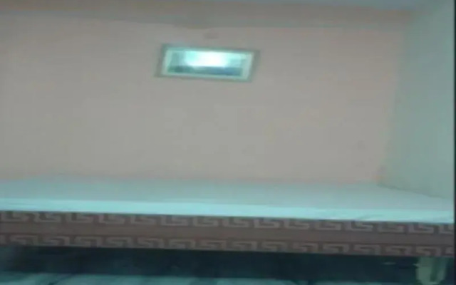 16 Mani Guest House