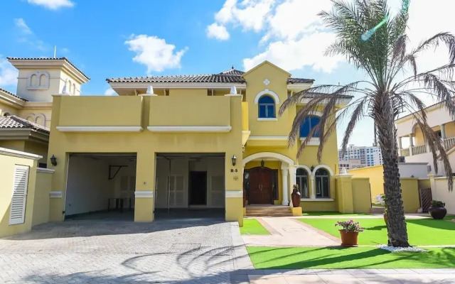 Palm Jumeirah Garden Beach Front Home