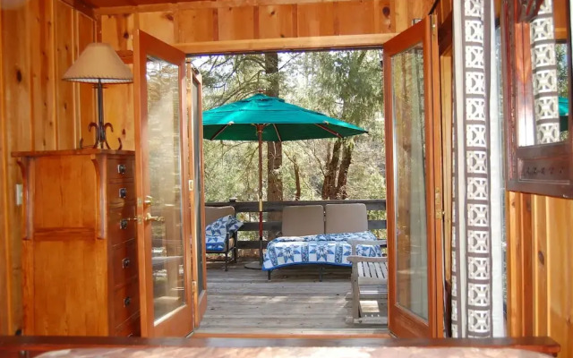 Black Oak Lodge