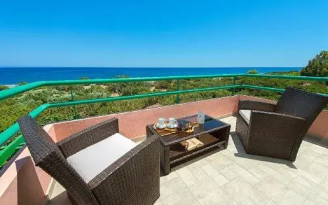 Albatross Beach Front Villas