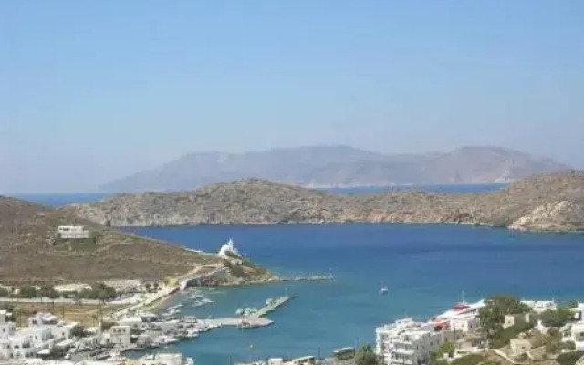 Spyros Place