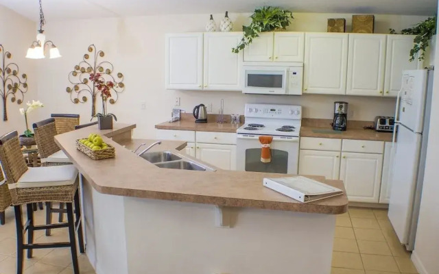 Cindy's Highgate Park Villa