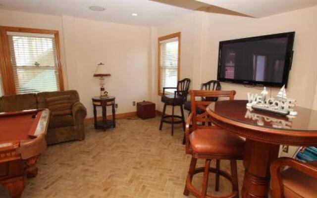 Bleu Dolphin - 6 Br Home