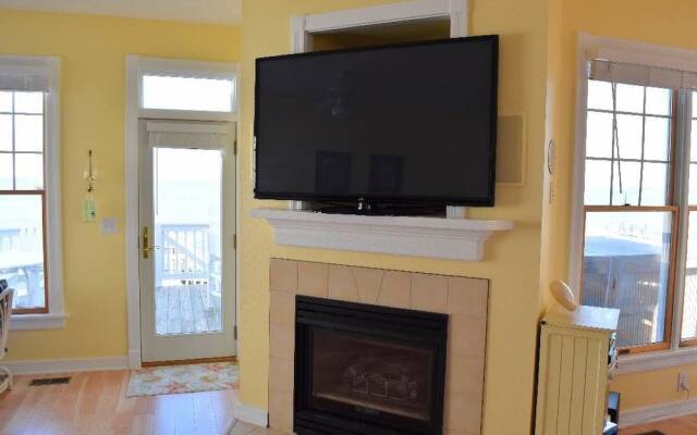 Village Landings 56 4 Br home by RedAwning