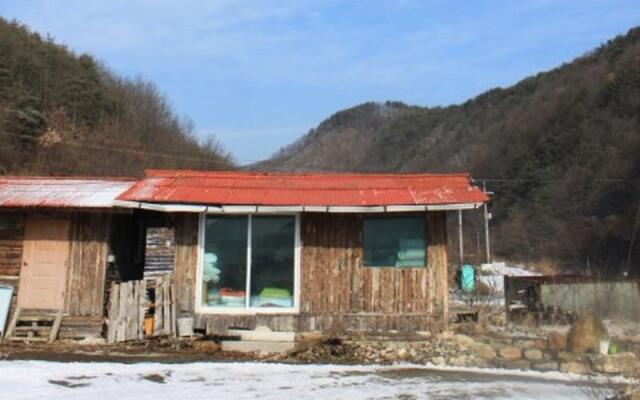 Jigubyul Yeohaeng Pension