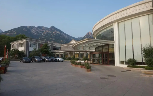Taian Lijing Cherry Orchard Hotel