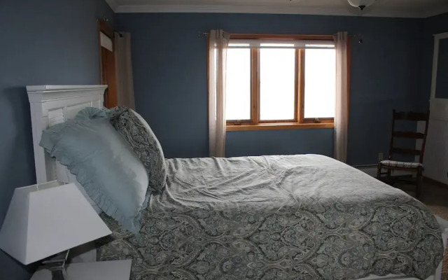 Off the Hook Bed and Breakfast