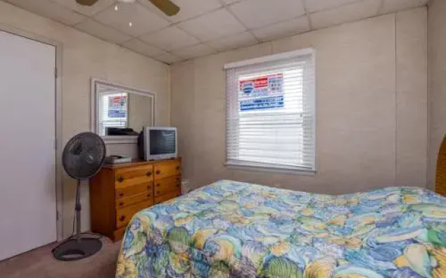 46th St Windjammer 303 2Br Condo