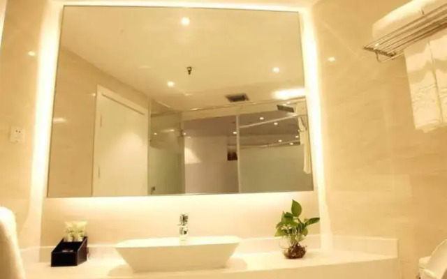 Delight Palace Taili Service Apartment (Yopark Taili Service Apartment)