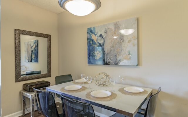 Deluxe Clearwater Apartment CP-614