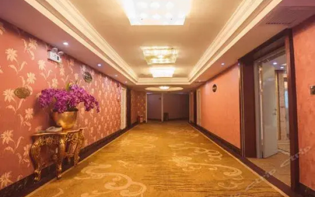 Zhong Ying Holiday Hotel