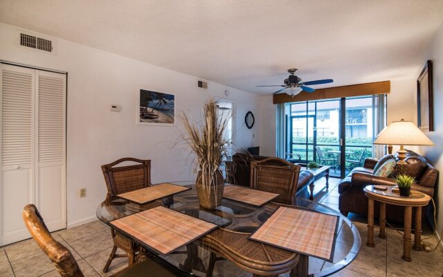 4515 Shorewalk Updated First Floor Condo