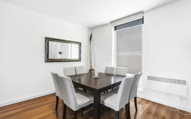 Roomerang at Montague Tower