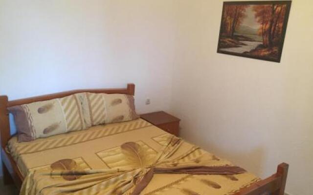 Piqeras Relax Guest house