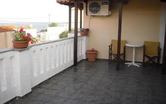 Ikos Studios And Apartments