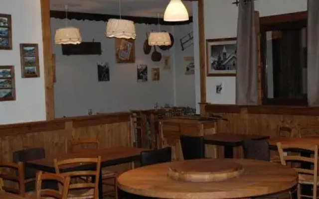 Hôtel Les Carrettes