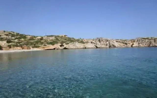 Studios Fokia Beach