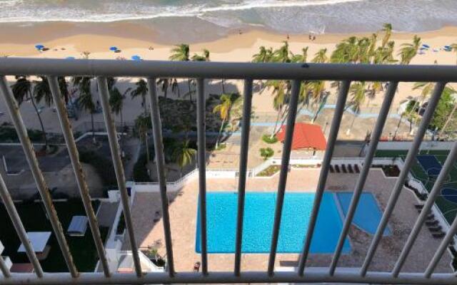 Beach Condo Isla Verde