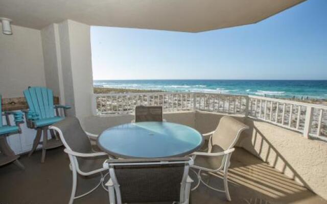 Inlet Reef 102 2 Bedroom Condo by RedAwning