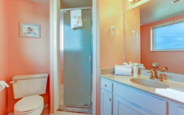 Affordable Condo with Amazing Ocean View by RedAwning