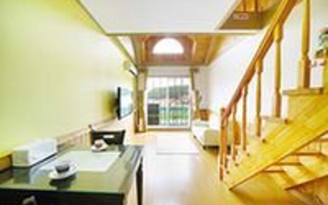 Gyeongpo Starry Love Song House Pension