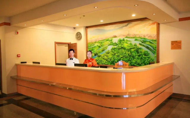 Huyue Hotel Chaoyang Train Station Store