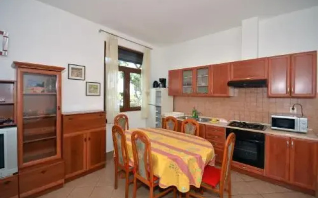 Apartments Kiki 150 METERS TO THE BEACH