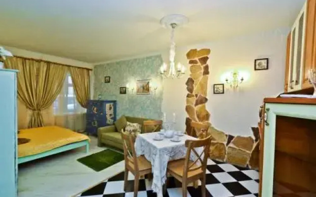 Studio on Zhukovskogo 6