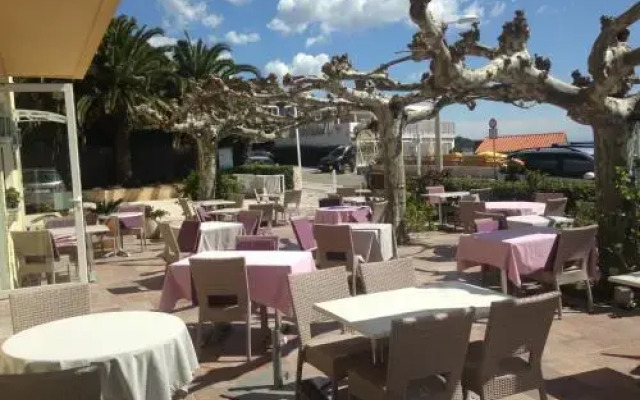 Hôtel Méditerranée