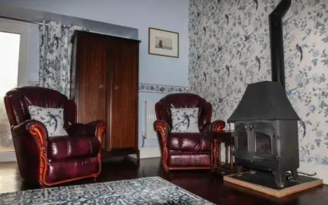 Rhos Uchaf. Country House. B+B