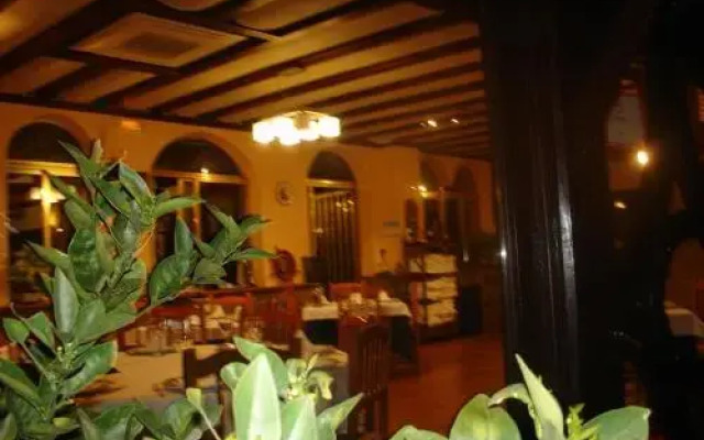 Hostal - Restaurante Playa Azul