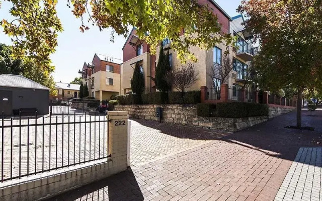 Subiaco Village 18