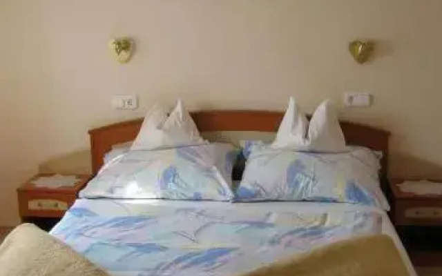 Arany Apartmanház
