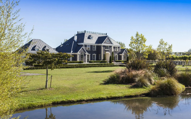 Stoneleigh Lodge