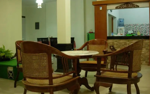 Rumah Agung