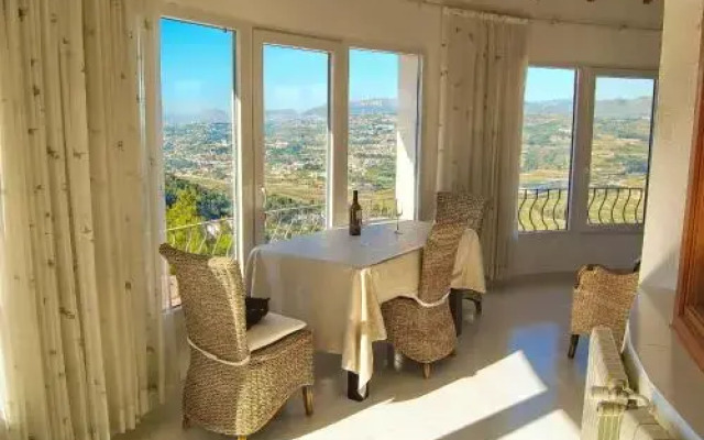 Linda Vista