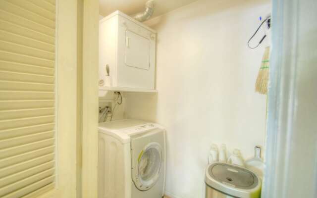 Fifth Avenue by Frias Properties