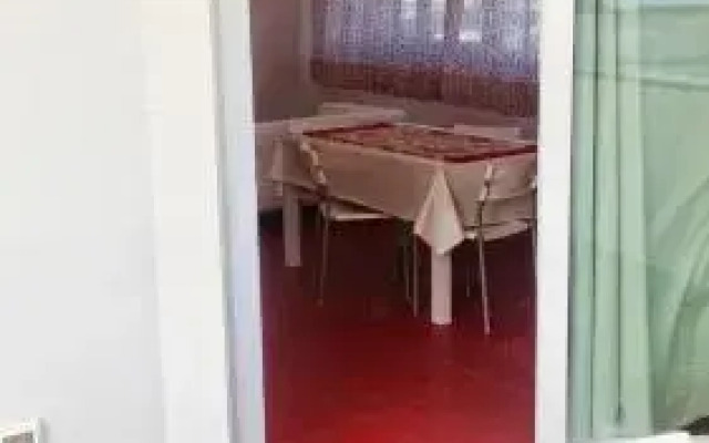 Red Flat