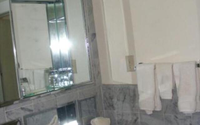 The Tartan Fox at the Meadmere