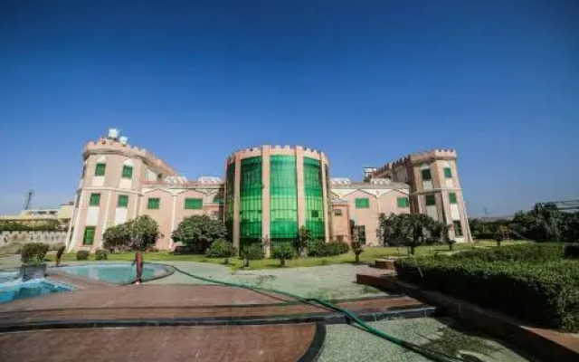 The Hallimax Club and Resort