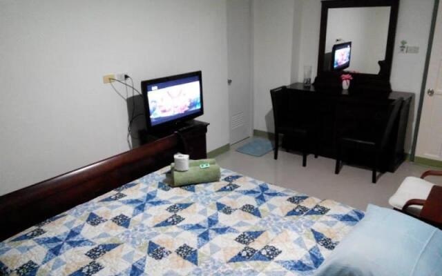 Raquel's Pensionne House