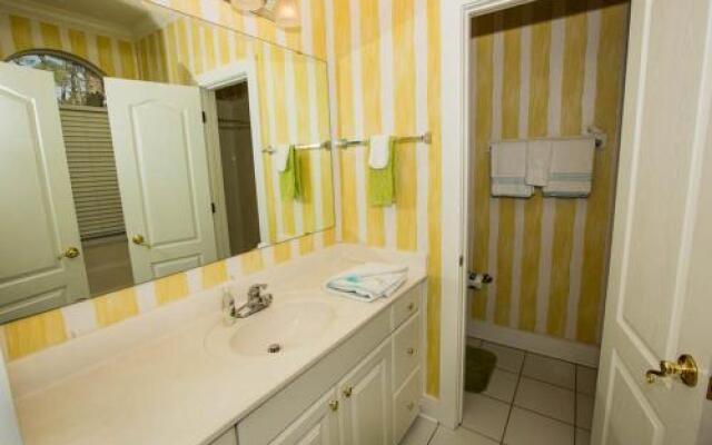 Belize Place 4C - 3 Br Condo