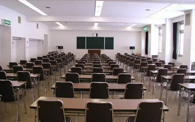 Hokkaido Youth Hall compass (Compass)