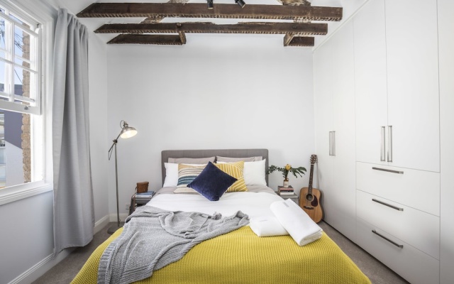 19th Century Sydney 2 Storey Cottage – Guest Rooms – Sydney