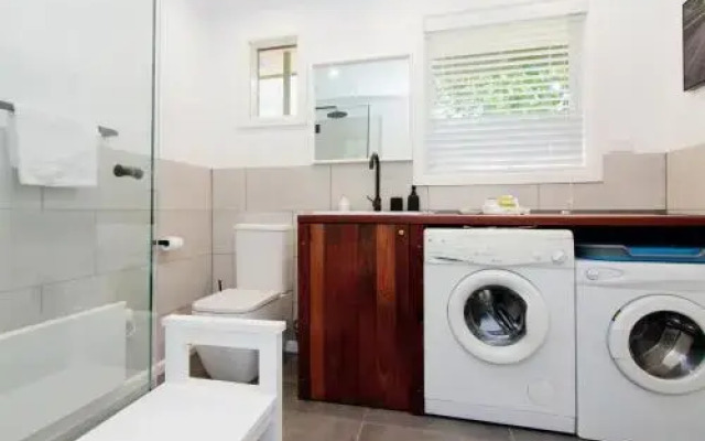 36 Bakers Gully Rd, Bright