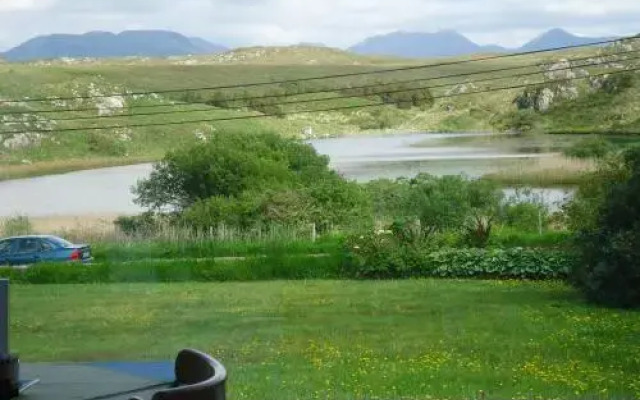 Heather Lodge Country House